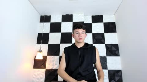 andyfame11 online show from November 18, 6:56 pm