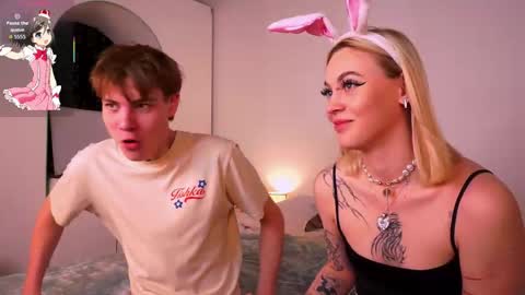 Mandy and Andy online show from October 19, 7:03 pm