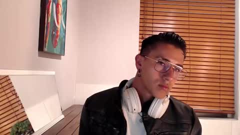 Andy Joy  online show from September 23, 11:35 am