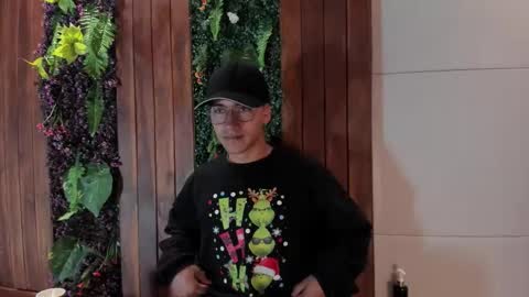 Andy Joy  online show from December 4, 11:30 am