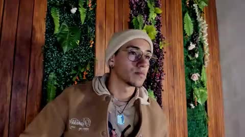 Andy Joy  online show from January 19, 11:03 am