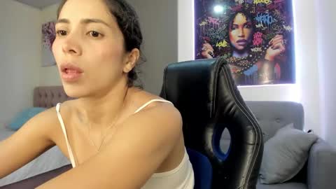 Andrea online show from October 30, 8:42 pm