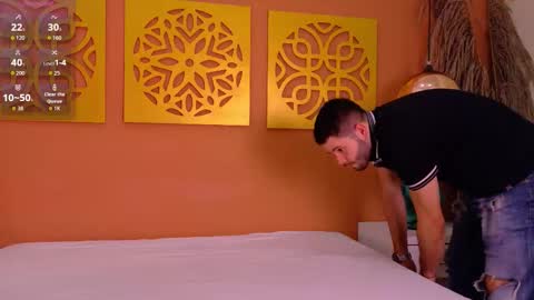 Snapshot of andyknoxx chatting on February 2, 4:11 am Andy online show from February 2, 4:11 am