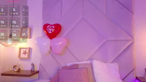 Snapshot of andyknoxx chatting on February 15, 9:44 pm Andy online show from February 15, 9:44 pm