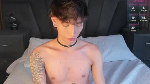 Andy online show from April 8, 9:26 pm