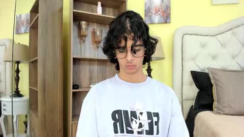 andyxibrat online show from December 22, 7:11 pm