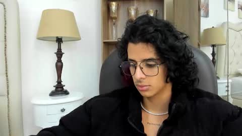 Snapshot of andyxibrat chatting on February 22, 12:15 pm andyxibrat online show from February 22, 12:15 pm