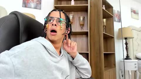 Snapshot of andyxibrat chatting on February 26, 6:29 pm andyxibrat online show from February 26, 6:29 pm