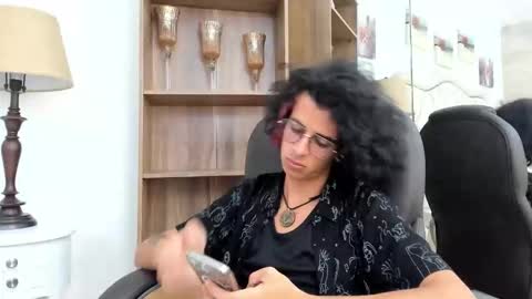 Snapshot of andyxibrat chatting on March 2, 7:21 pm andyxibrat online show from March 2, 7:21 pm