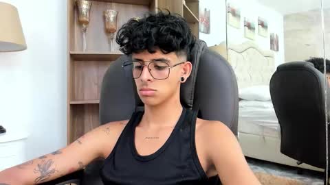 andyxibrat online show from March 4, 7:53 pm