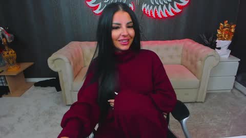 Anne online show from February 8, 2:27 pm