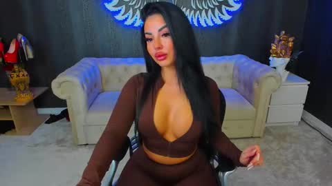 Anne online show from October 3, 4:59 pm