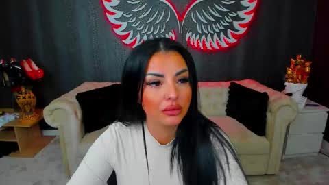 Anne online show from December 2, 5:08 pm