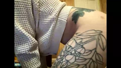 aneoakley online show from December 19, 12:56 pm