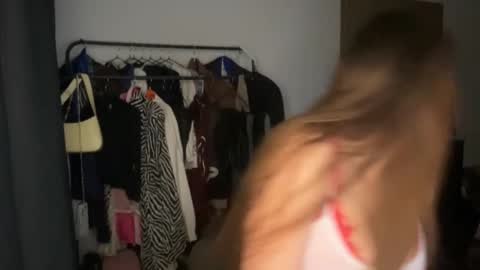 Snapshot of anetta_m chatting on October 7, 2:36 pm anetta_m online show from October 7, 2:36 pm