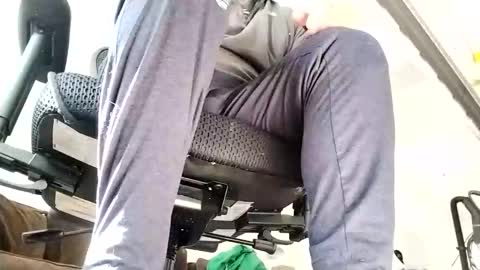 Snapshot of anewguy567 chatting on December 22, 4:37 pm anewguy567 online show from December 22, 4:37 pm