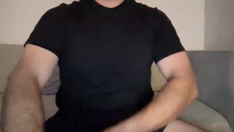 anewsummer online show from February 22, 7:19 am