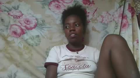 angeeliine online show from April 17, 1:03 pm