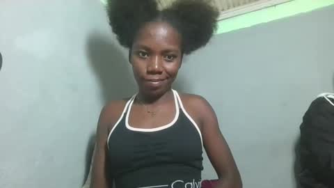 Snapshot of angeeliine chatting on May 5, 6:38 pm angeeliine online show from May 5, 6:38 pm