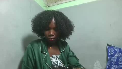 Snapshot of angeeliine chatting on May 12, 4:59 pm angeeliine online show from May 12, 4:59 pm