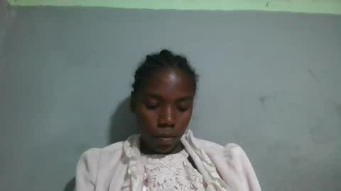 angeeliine online show from July 7, 11:47 am