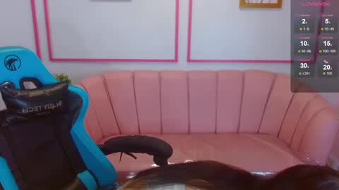 angel09 a online show from February 18, 10:38 am