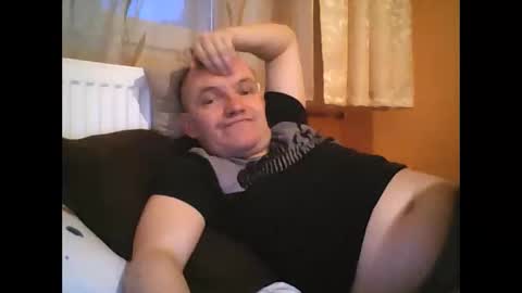 Snapshot of angel26sexy chatting on February 18, 4:25 pm Angel online show from February 18, 4:25 pm