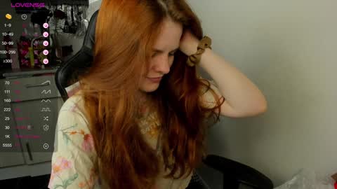 Snapshot of angel7you chatting on December 9, 11:26 am Eva online show from December 9, 11:26 am