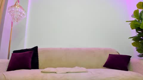 angel__vibe online show from February 16, 8:38 pm