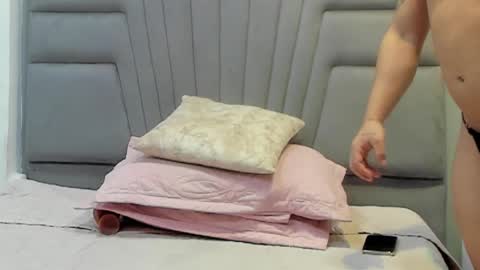 Angel online show from November 12, 3:18 am