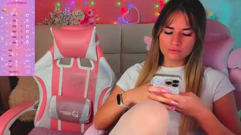 Ivanna and Jessica online show from May 9, 3:56 am