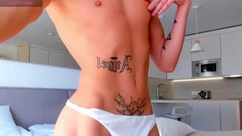 angel_andreww online show from February 16, 11:38 am