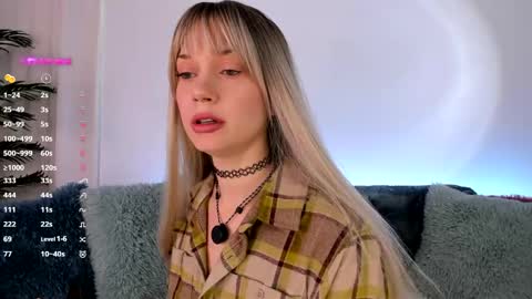 Claire - be back soon online show from May 24, 6:13 pm