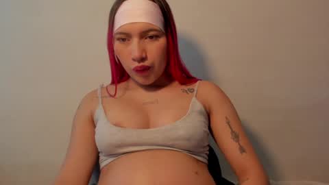 Snapshot of angel_copper chatting on February 6, 11:37 pm Angie indepent model online show from February 6, 11:37 pm