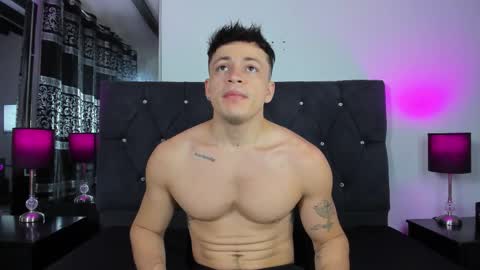 Angel Cuervo online show from December 3, 12:47 pm