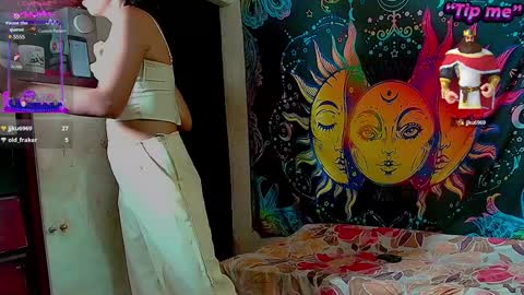 Snapshot of angel_dust9 chatting on February 2, 5:21 am Angel dust9 online show from February 2, 5:21 am