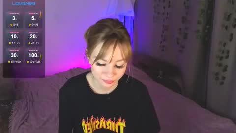 Snapshot of angel_elis_ chatting on September 21, 6:53 pm Kate online show from September 21, 6:53 pm