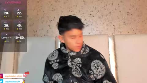 ngel Esteban  online show from February 13, 10:44 am