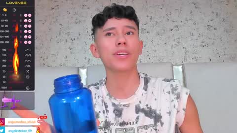 ngel Esteban  online show from March 5, 10:00 am