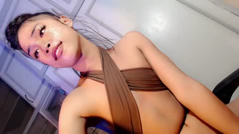 Snapshot of angel_grace18 chatting on June 30, 10:16 am angel_grace18 online show from June 30, 10:16 am