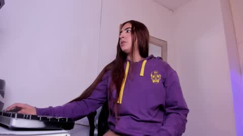 angel hardy online show from September 10, 10:48 am