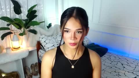 angela online show from February 3, 6:45 am