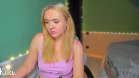 Snapshot of angel_kiku chatting on November 6, 1:17 am Kiku here 3 online show from November 6, 1:17 am