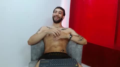 angel_kyrozz online show from October 20, 7:47 pm