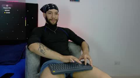Snapshot of angel_kyrozz chatting on March 20, 7:30 pm angel_kyrozz online show from March 20, 7:30 pm