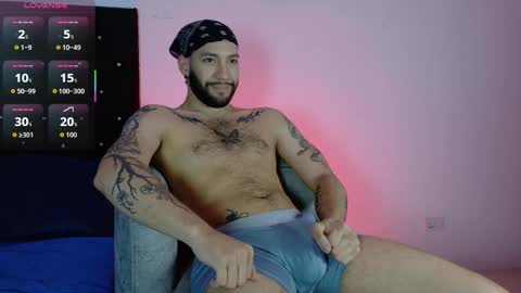 Snapshot of angel_kyrozz chatting on March 24, 6:35 pm angel_kyrozz online show from March 24, 6:35 pm