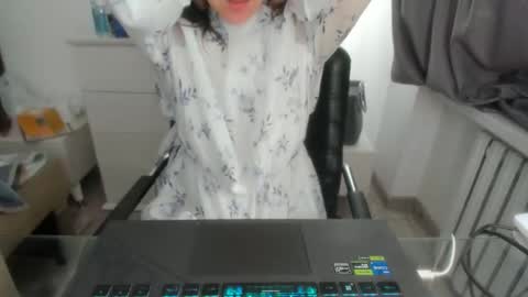 angel_lee__ online show from January 25, 4:13 am