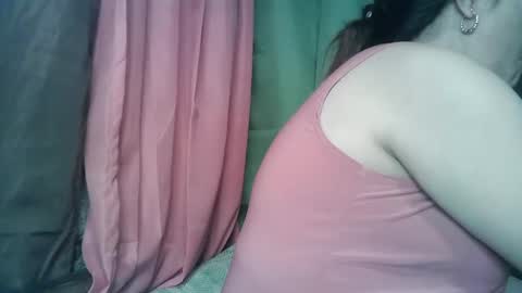 Snapshot of angel_melodyxx chatting on February 10, 2:59 pm angel_melodyxx online show from February 10, 2:59 pm