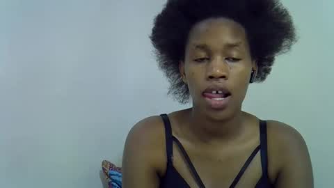 Snapshot of angel_mia5 chatting on November 11, 9:09 am angel_mia5 online show from November 11, 9:09 am