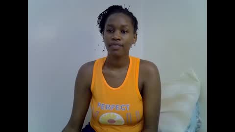 Snapshot of angel_mia5 chatting on December 1, 10:09 am angel_mia5 online show from December 1, 10:09 am